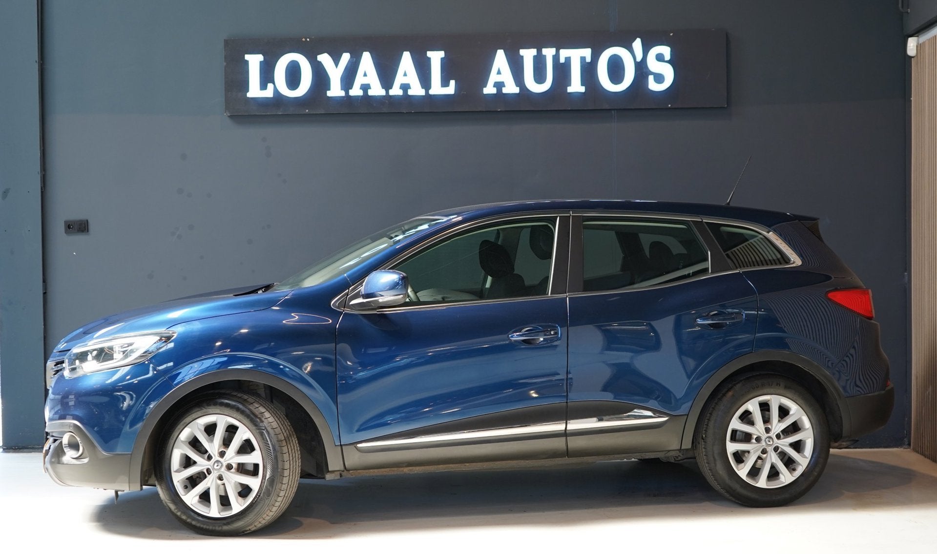 Renault Kadjar 1.2 TCe Zen | AUT | AIRCO | CRUISE | NAVI | P, Auto's, Kadjar, Gebruikt, 4 cilinders, Blauw