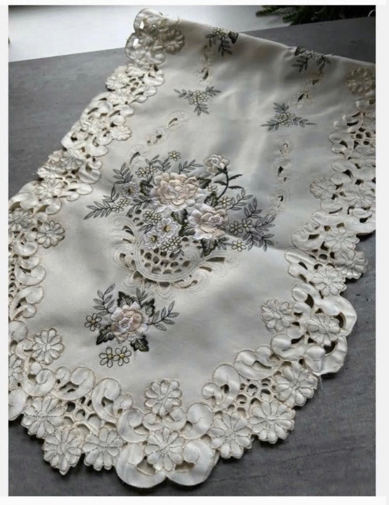 Elegante Tafelloper met Bloemmotief, opengewerkt, gouddraad, Ophalen of Verzenden, X, Rechthoek, X