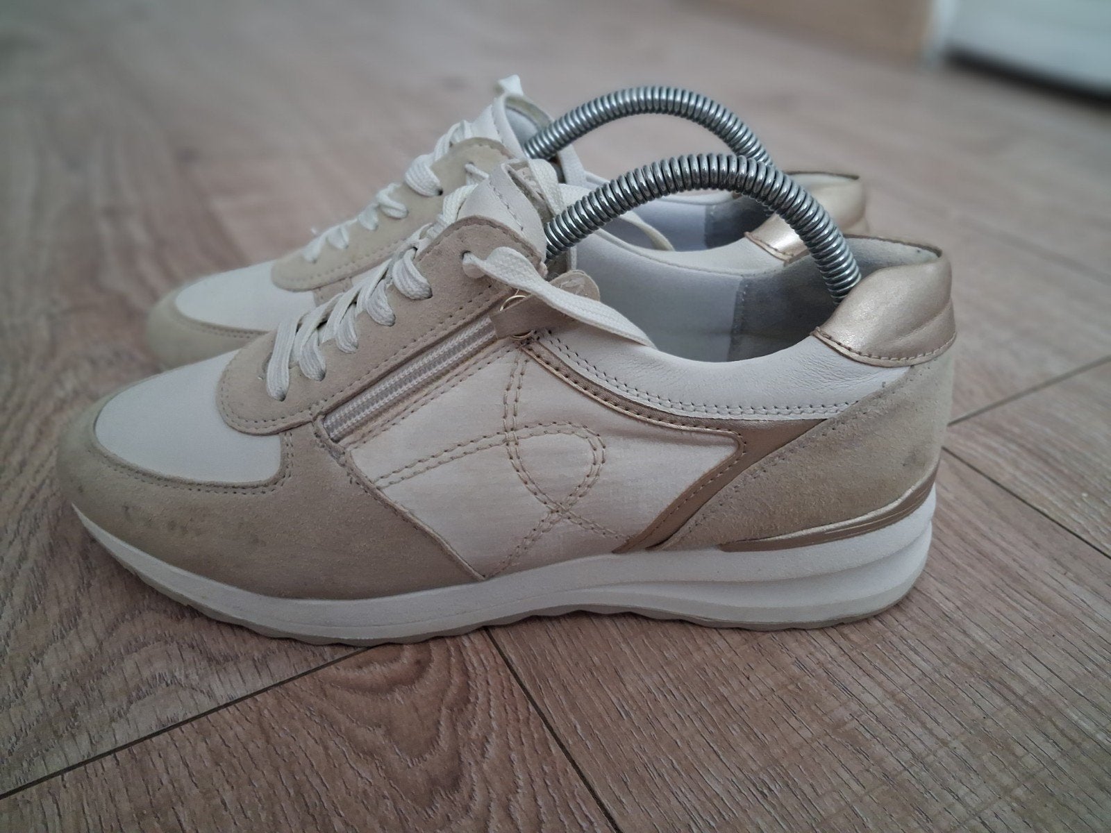 Medicus Nette beige sneakers met rits en veters, Ophalen of Verzenden, Zo goed als nieuw, Beige, Sneakers of Gympen