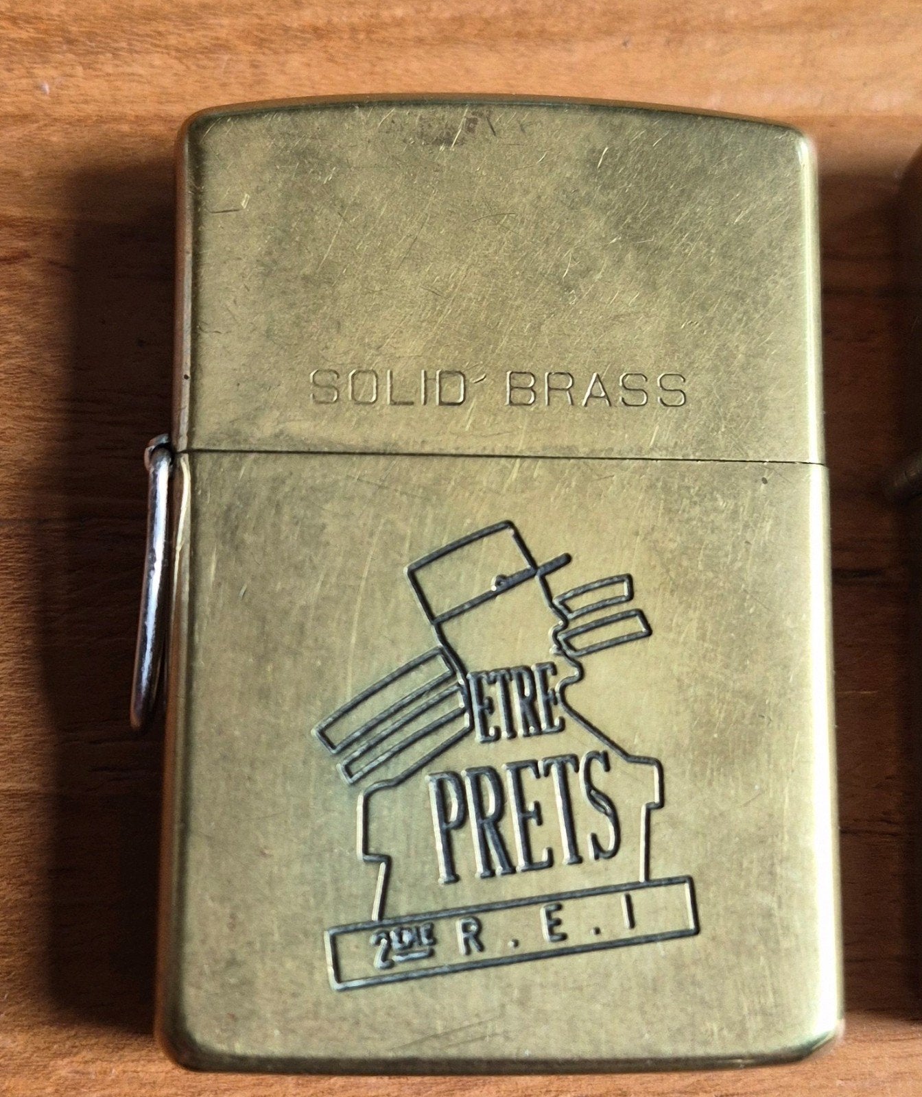 zippo vreemdelingenlegioen solid brass, Verzamelen, Ophalen of Verzenden, Gebruikt, Aansteker