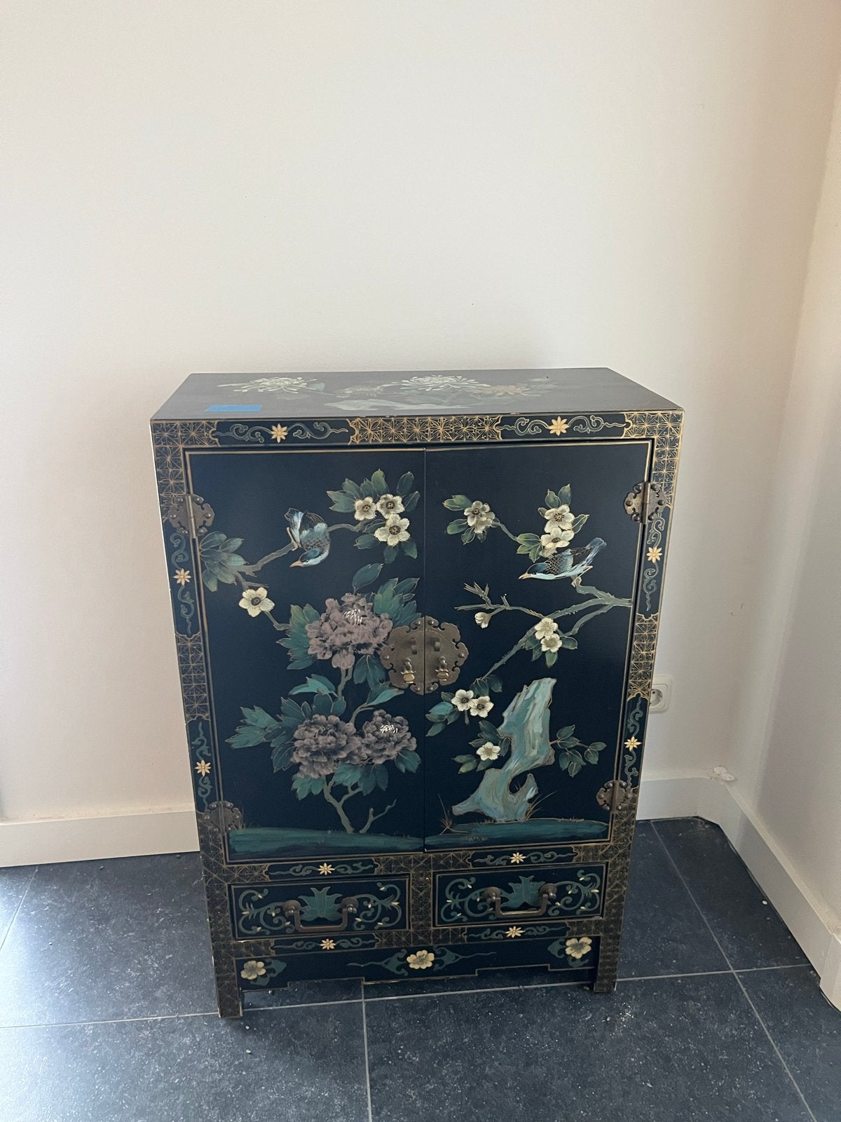 Prachtige Chinese kast met handgeschilderde decoraties, Antiek en Kunst, Ophalen of Verzenden