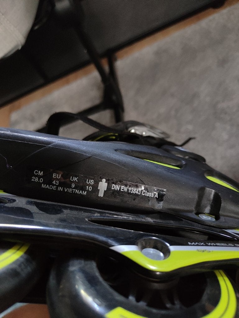 Skeelers, Rollerblade Macroblade 90 – Maat 43, Overige merken, Zo goed als nieuw, Inline skates 4 wielen, Heren