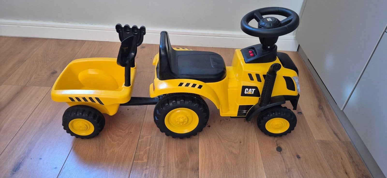 CAT loopauto met aanhanger, Ophalen, Gebruikt