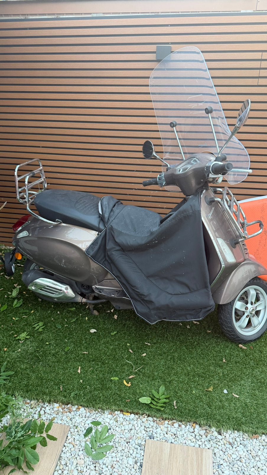 Vespa Primavera te koop, Fietsen en Brommers, Ophalen, Overige modellen, Zo goed als nieuw, Benzine