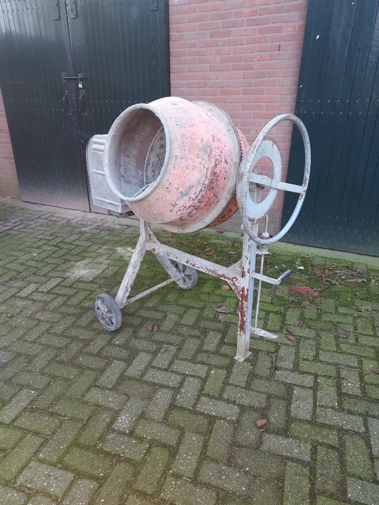Betonmolen, Ophalen, Gebruikt