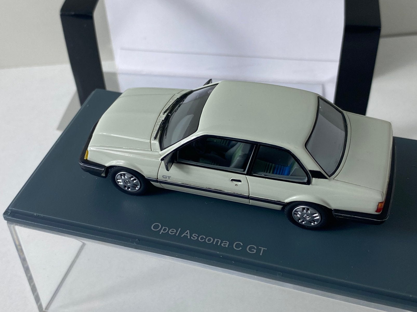1:43 OPEL ASCONA C GT-neo scale-in OVP, Hobby en Vrije tijd, Modelauto's | 1:43, Ophalen of Verzenden, Zo goed als nieuw, Auto