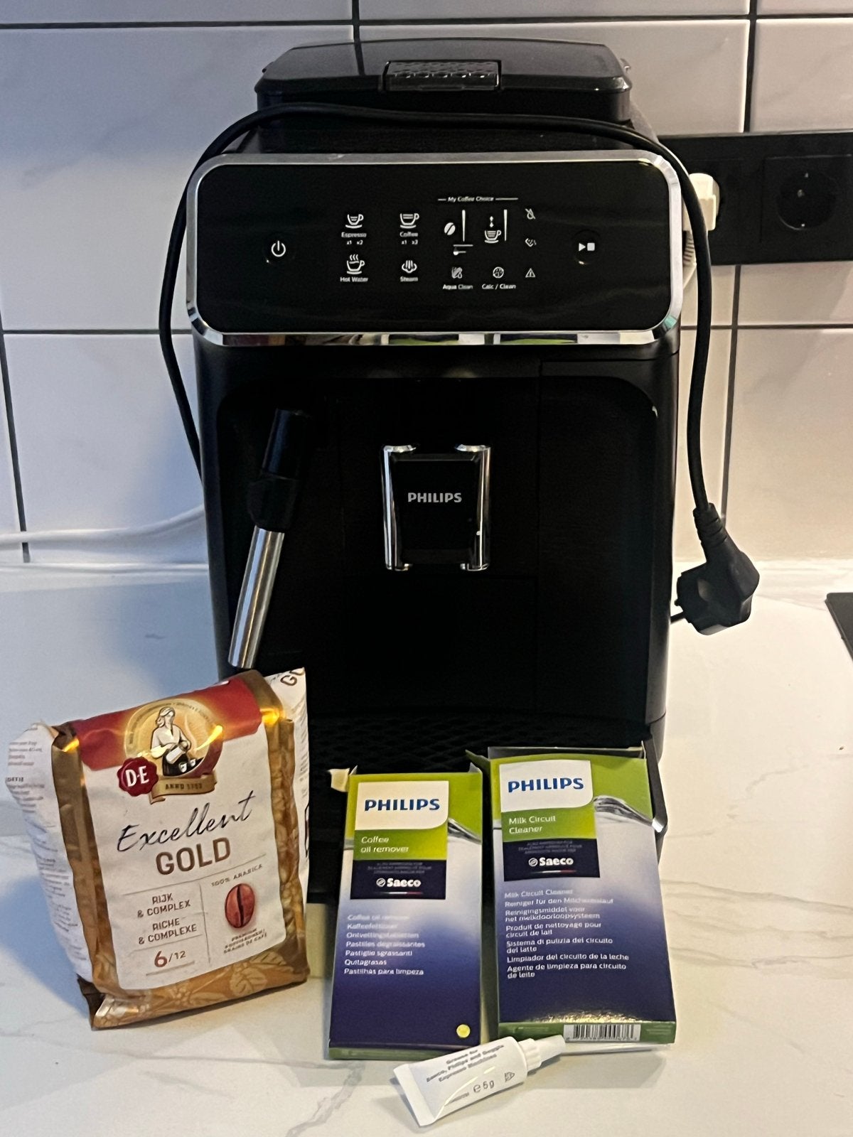 Philips EP2220/10 Volautomatische Espressomachine, Witgoed en Apparatuur, Koffiezetapparaten, Ophalen, Afneembaar waterreservoir