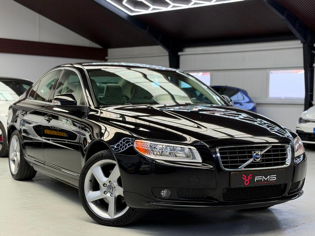 Volvo S80 2.5 T Momentum Trekhaak, Bedrijf, Sedan, Euro 4, Onderhoudsboekje