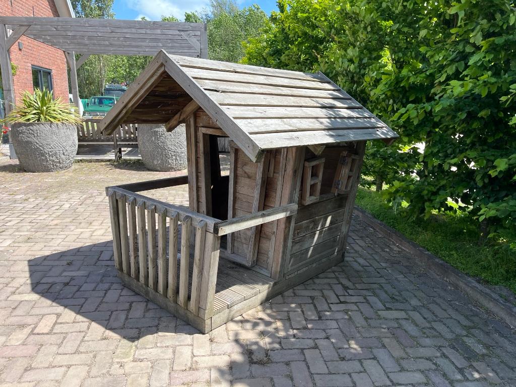 Houten speelhuisje met veranda 165x155x160, Ophalen of Verzenden, Gebruikt, Hout