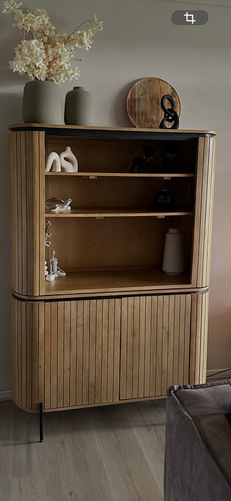 Kave Home Licia ladekast met 2 deuren in massief mangohout, Huis en Inrichting, Ophalen, Zo goed als nieuw, 25 tot 50 cm, Minder dan 150 cm