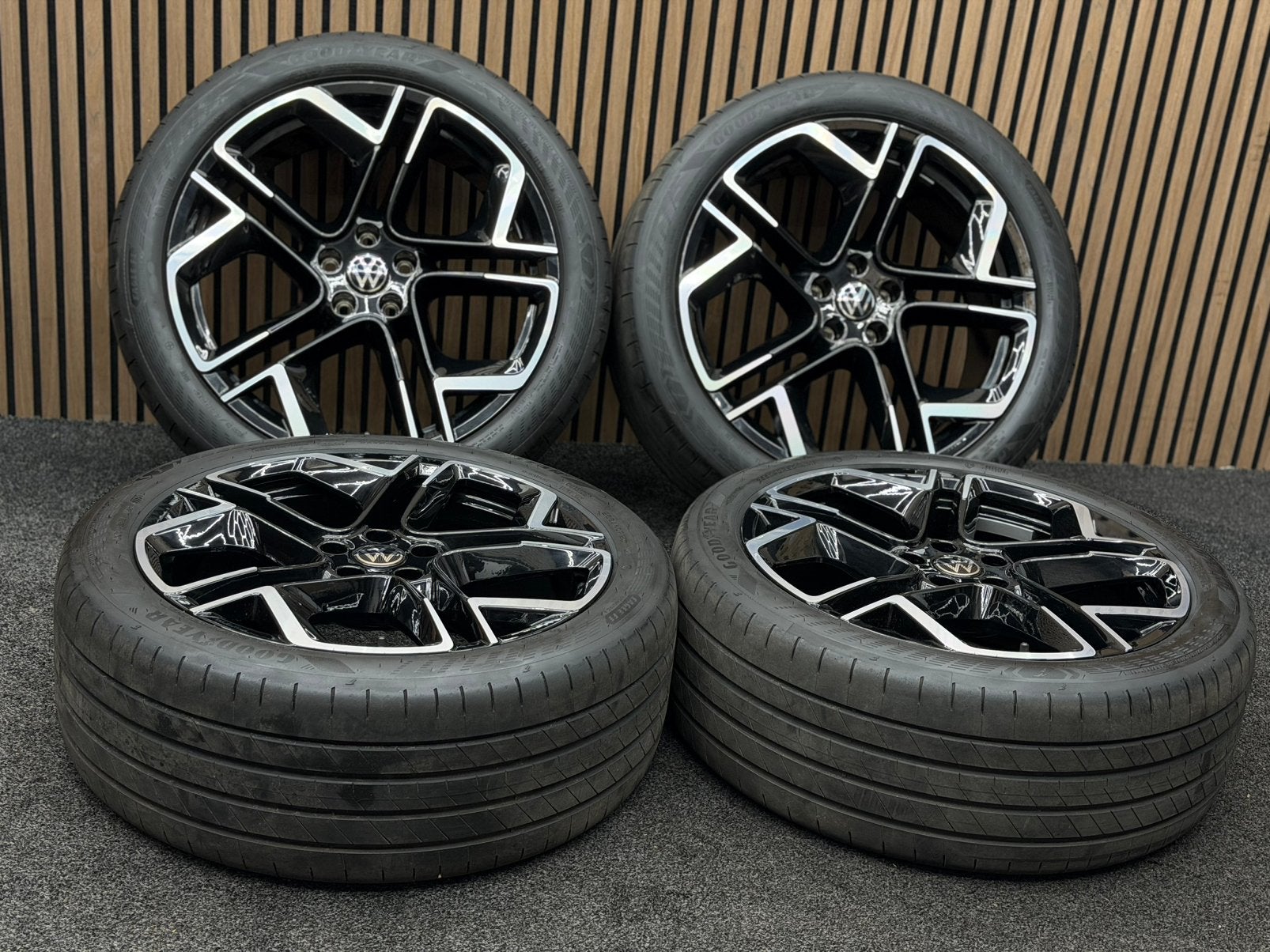 ZGAN! Originele 20 inch VW Tiguan Tayron York 5x112 Goodyear, Auto-onderdelen, Banden en Velgen, Ophalen, 255 mm, ., Banden en Velgen