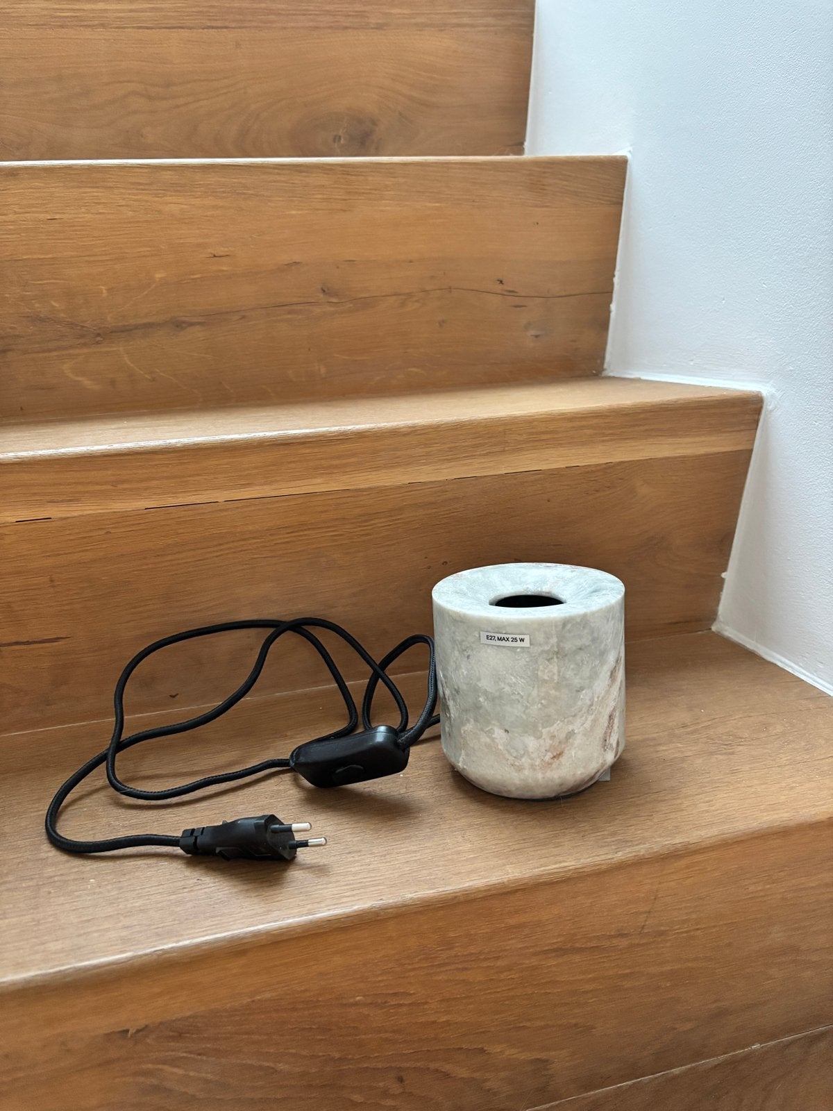 Marmeren tafellamp H&M Home (3 stuks beschikbaar), Huis en Inrichting, Lampen | Tafellampen, Met schakelaar, Overige merken, E14 (klein)