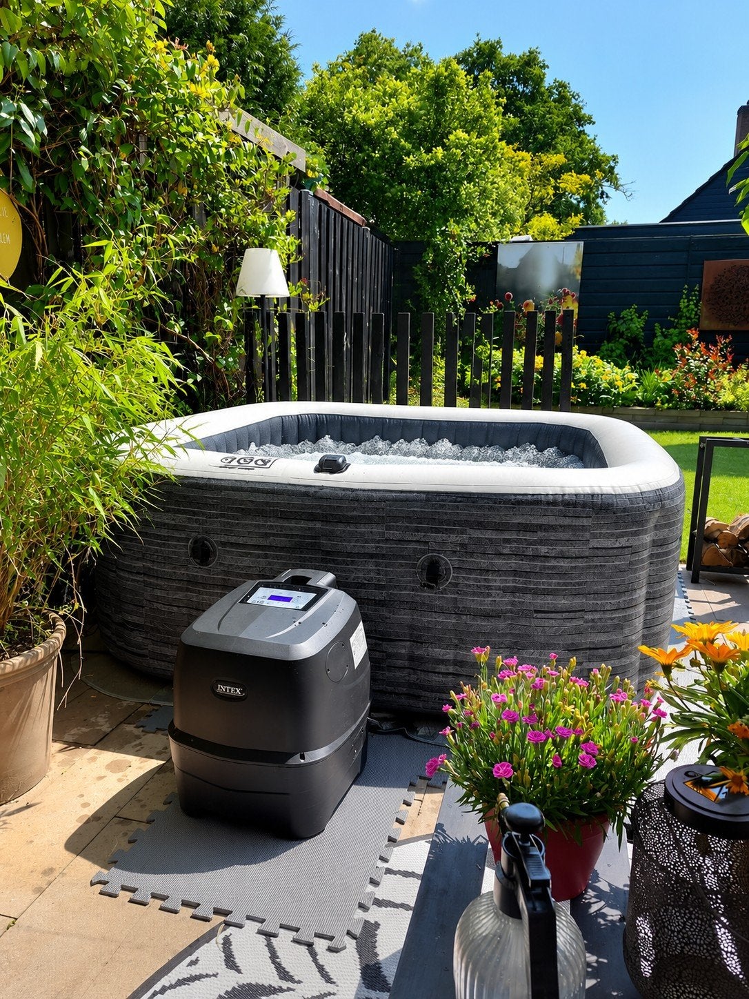 Intex PureSpa Jacuzzi Zoutwater 4 personen, Tuin en Terras, Bubbelbaden en Hottubs, Ophalen, Zo goed als nieuw, Opblaasbaar