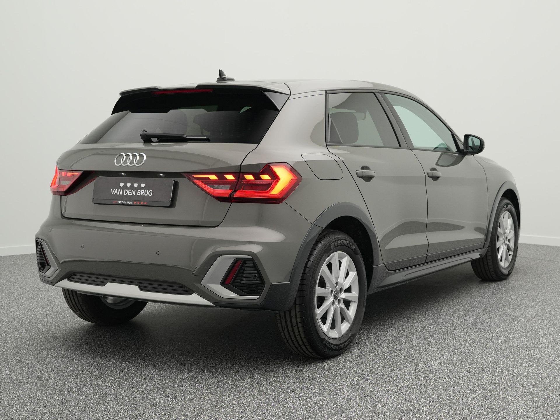 Audi A1 Allstreet 25 TFSI 95 PK Advanced edition | LED | Nav, Auto's, Audi, Voorwielaandrijving, Stof, 95 pk, Origineel Nederlands