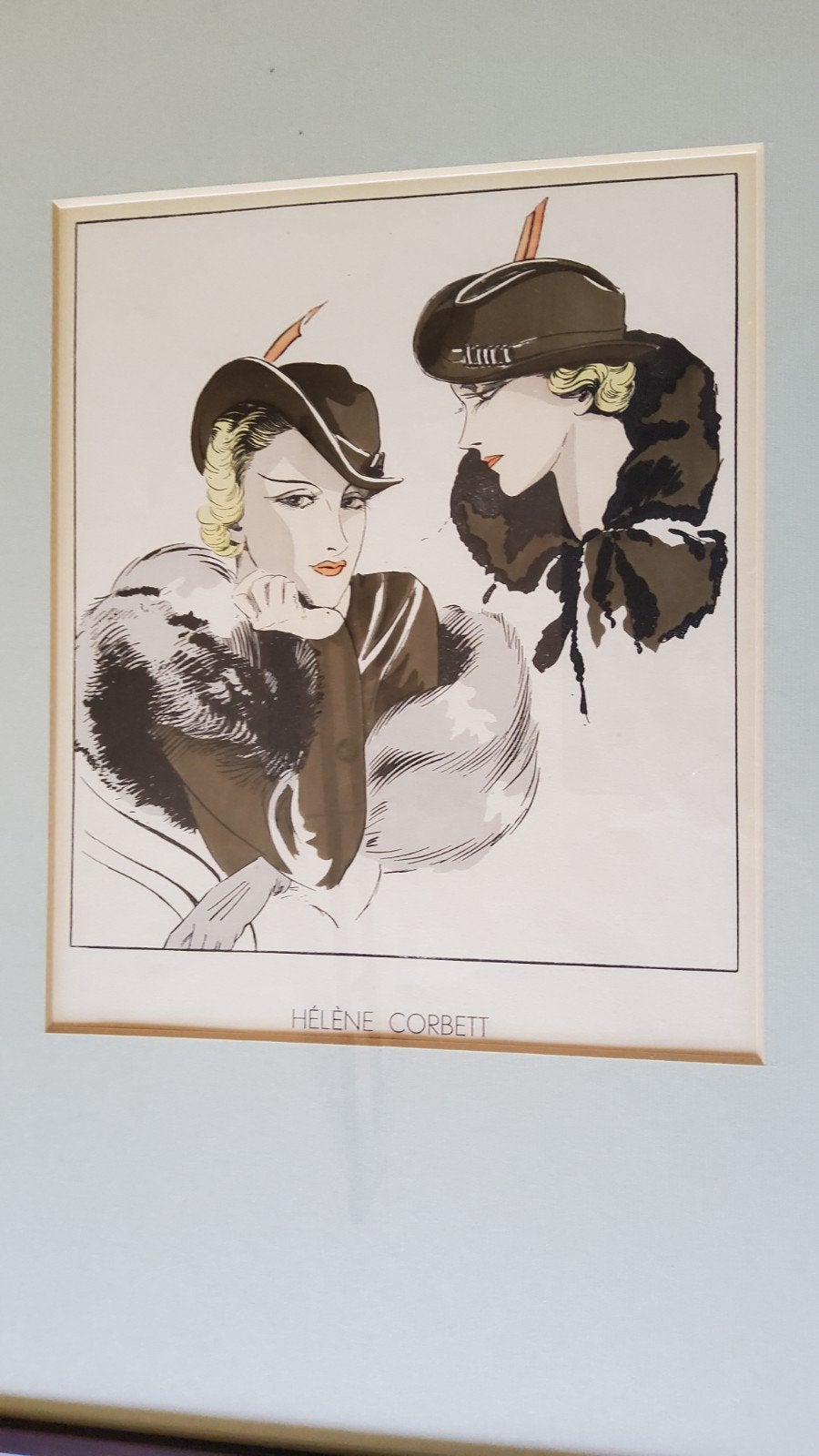 Art Deco Elegante Franse Modeplaat hoedjes Helene Corbett., Ophalen of Verzenden