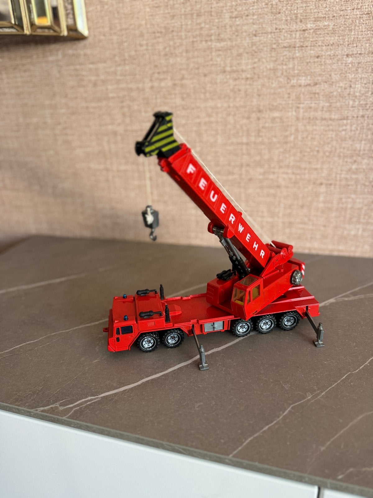 Siku Kraanwagen 4010 "Feuerwehr" - Made in W-Germany, Ophalen of Verzenden, Zo goed als nieuw, Overige typen