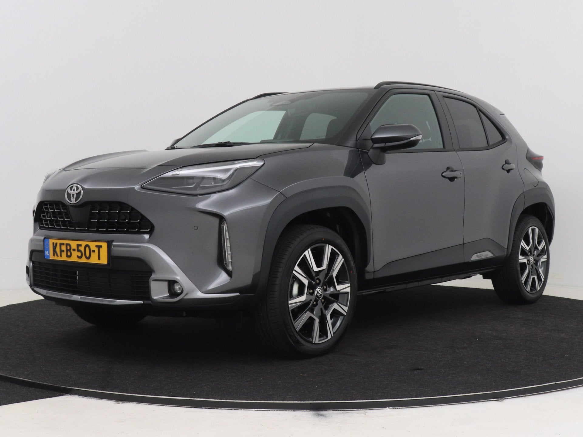 Toyota Yaris Cross 1.5 Hybrid 130 Executive Premium Pack, 12 maanden, Leder en Stof, Bedrijf, Automatische klimaatregeling