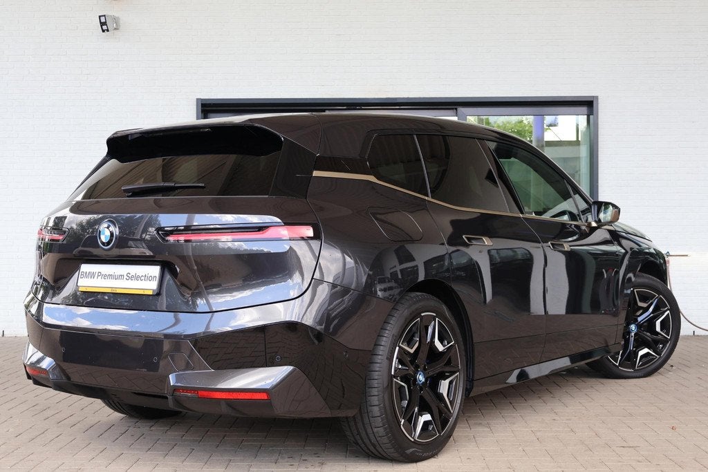 BMW iX xDrive50 Business Edition Plus 112 kWh | M Sport | Ha, Auto's, Automaat, 660 min, Gebruikt, 523 pk