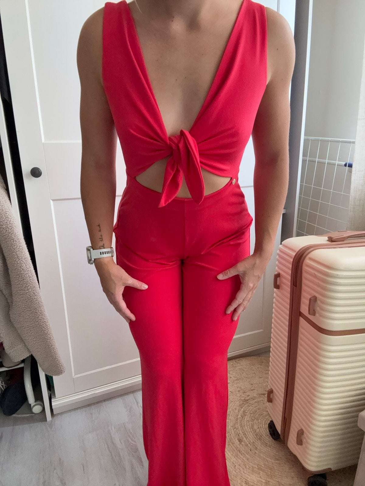 Nieuwe Rinascimento Jumpsuit Maat M met kaartjes, Kleding | Dames, Jumpsuits, Ophalen of Verzenden, Nieuw, Maat 38/40 (M), Rood