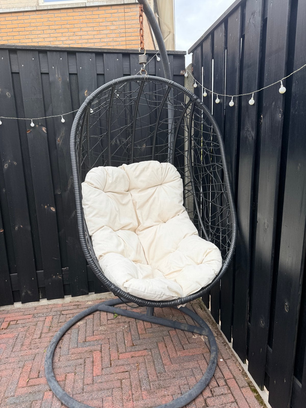 Hangstoel ei met standaard, Ophalen, Gebruikt, Metaal
