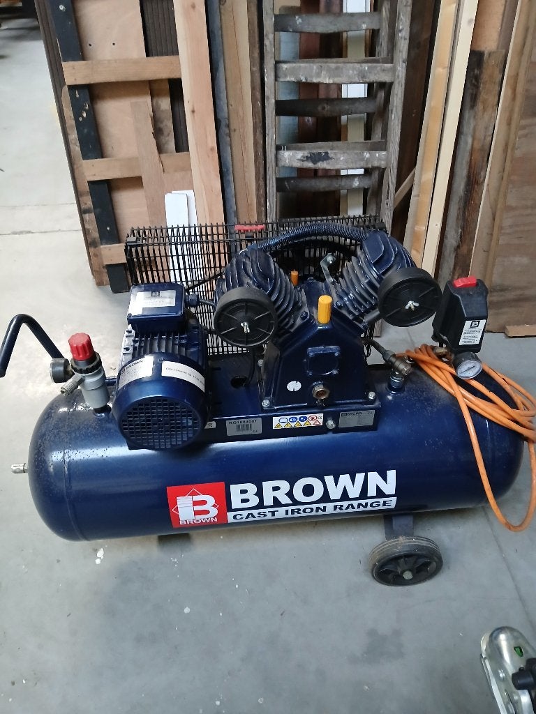 compressor Brown  cast iron te koop, Doe-het-zelf en Verbouw, Ophalen, 6 tot 10 bar, Nieuw, 25 tot 100 liter