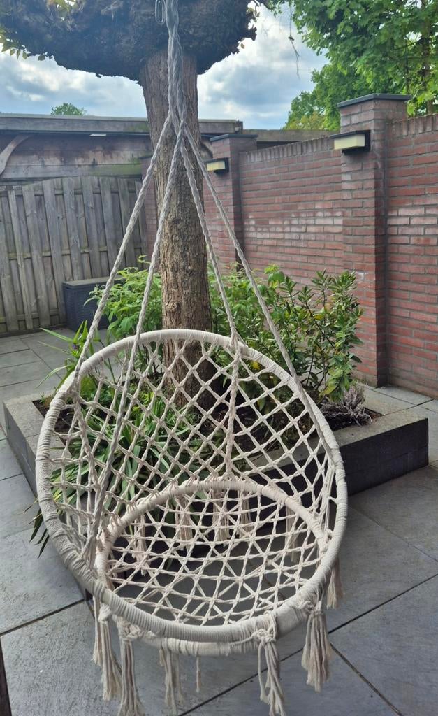 Hangstoel inclusief ophangsysteem, Ophalen, Zo goed als nieuw, Eén