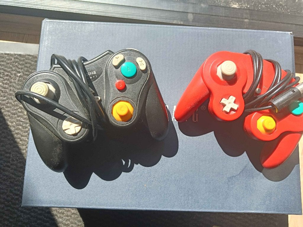 Nintendo Gamecube Controllers €10,00 per stuk, Verzenden, Overige genres, 1 speler, Zo goed als nieuw