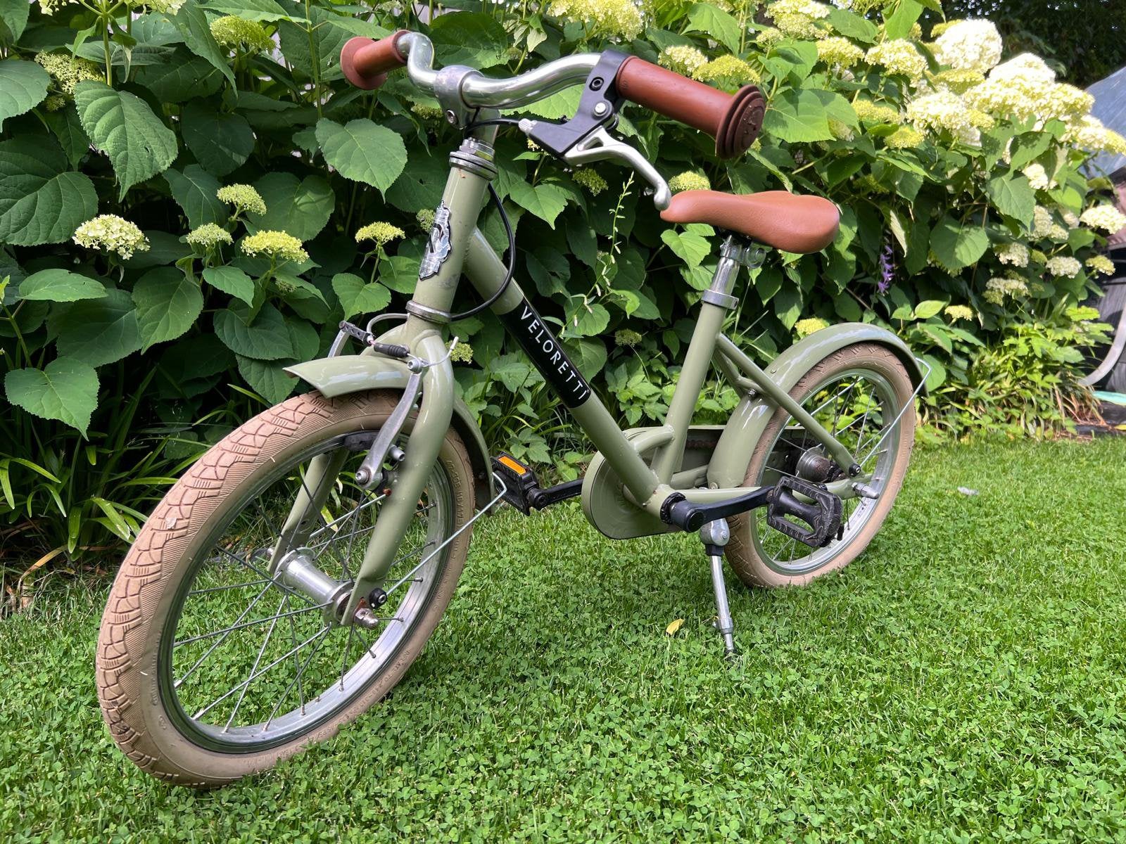 Veloretti Maxi 16 inch - incl. fietshelm, Fietsen en Brommers, Fietsen | Kinderfietsjes, Ophalen, Gebruikt, Terugtraprem, 16 tot 20 inch