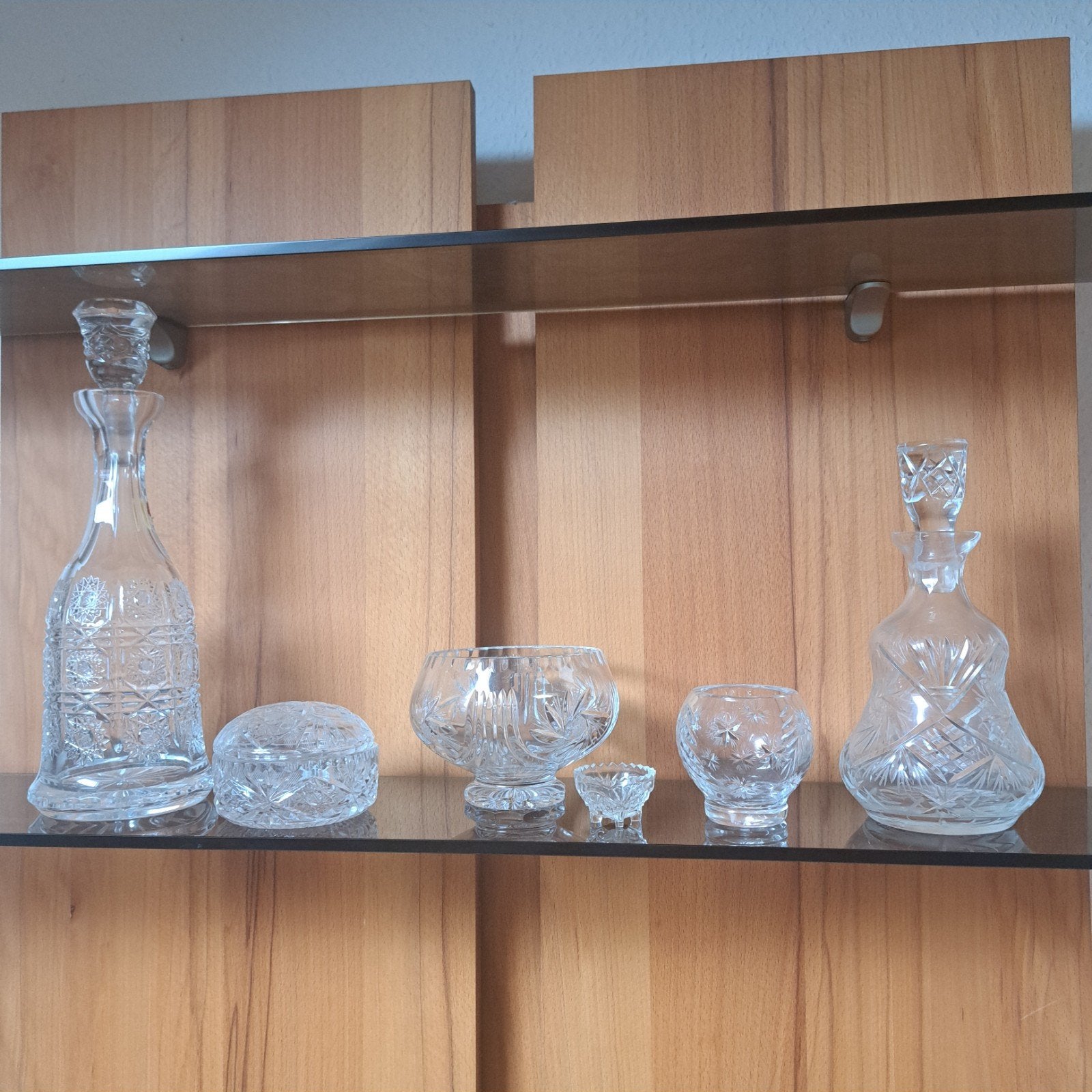 Karaffen kristal, Ophalen