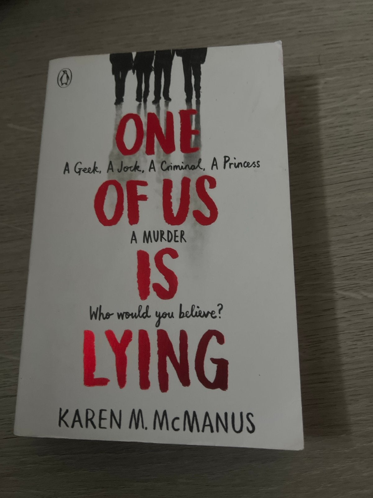 One of Us Is Lying - Karen M. McManus (Engels), Ophalen of Verzenden, Zo goed als nieuw, Wereld overig
