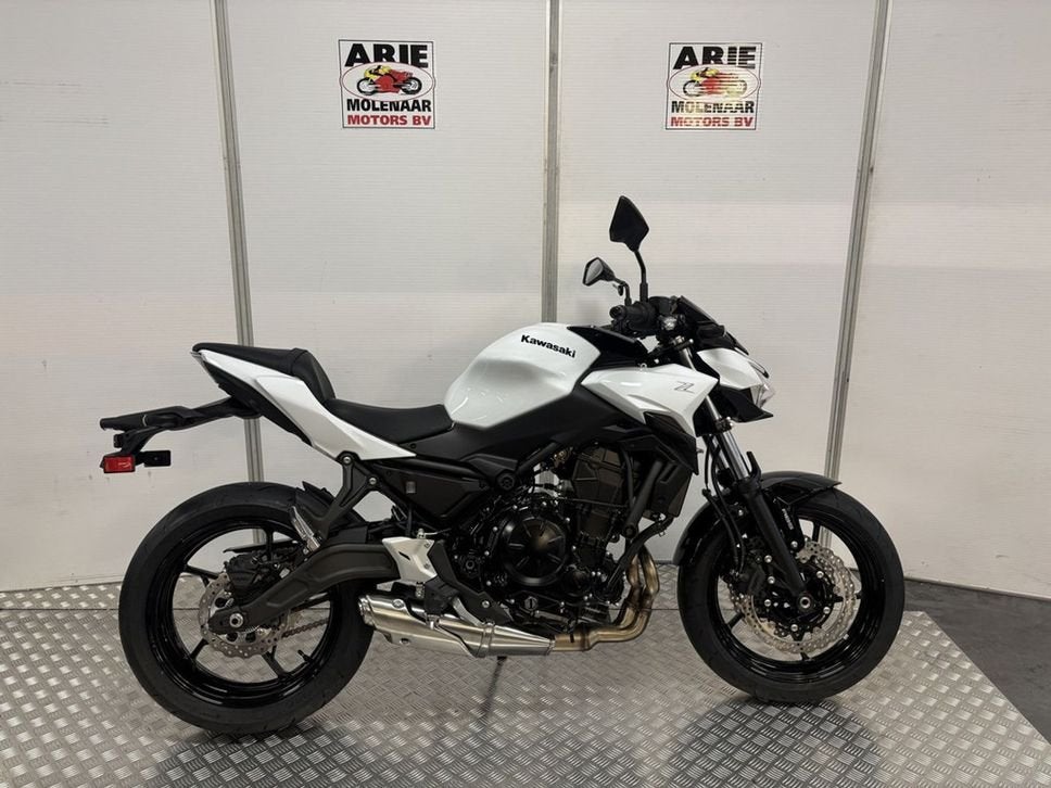 Kawasaki Z 650 ABS (bj 2025), Motoren, 2 cilinders, 649 cc, Bedrijf, Onbekend