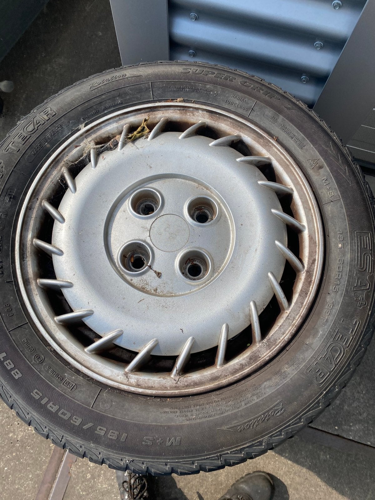Winterwielen mitsubishi Galant 195/60/15 inch, Auto-onderdelen, Banden en Velgen, Gebruikt, 16 inch, Banden en Velgen, Ophalen of Verzenden