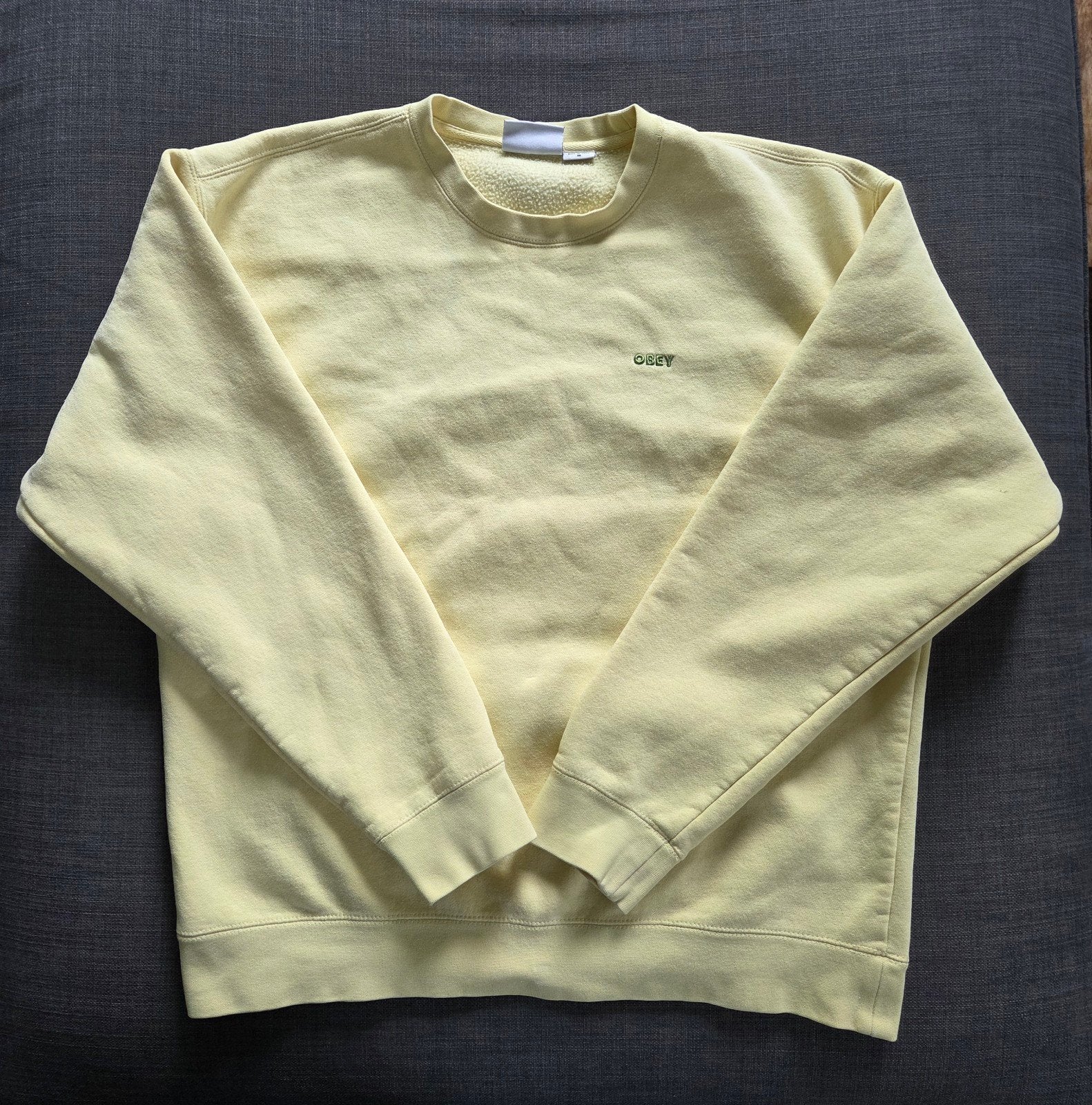 Obey trui - dames - maat M, Maat 38/40 (M), Obey, Geel, Ophalen of Verzenden