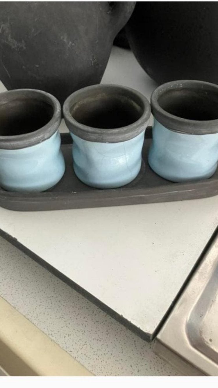 Set van 3 potjes op plateau, Ophalen of Verzenden, Zo goed als nieuw