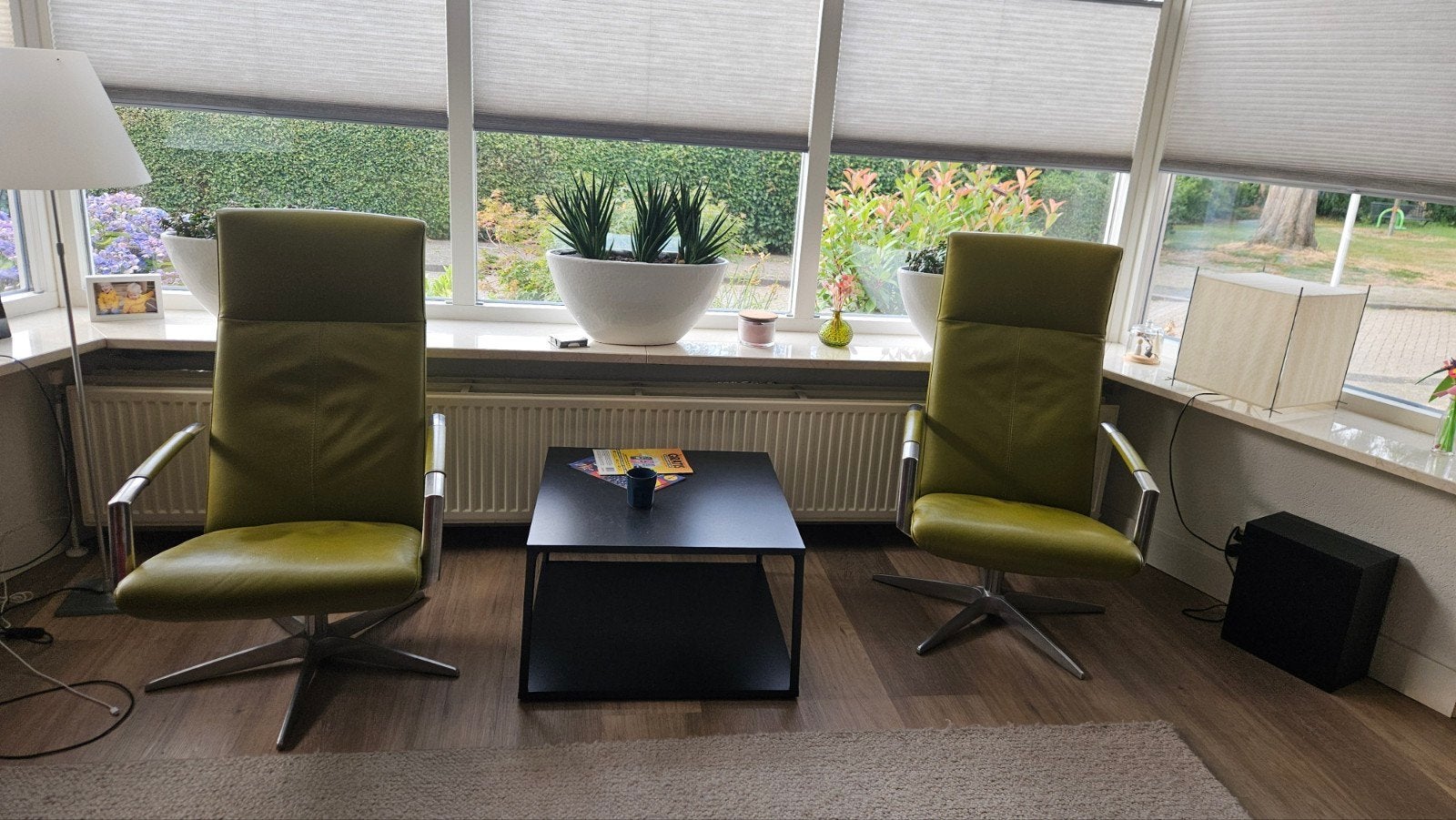 Te koop: 2 relaxfauteuils  van Gealux, Ophalen, Minder dan 75 cm, Leer, Zo goed als nieuw