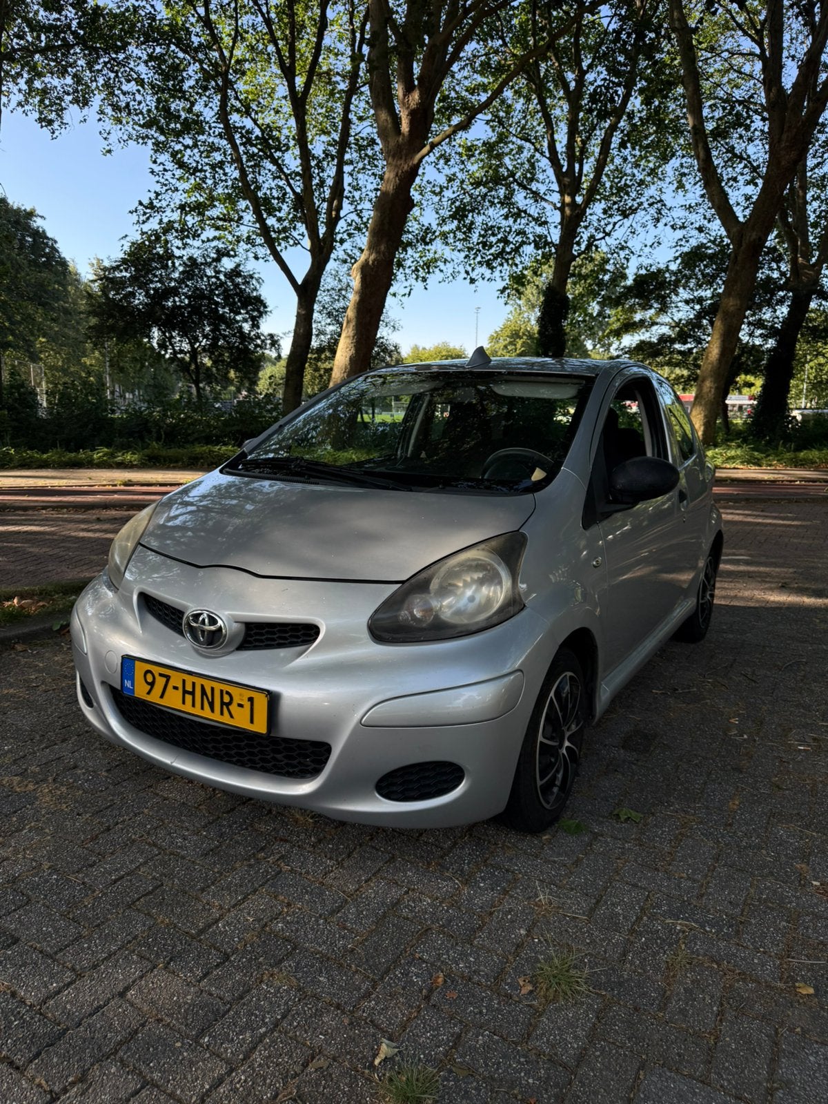Toyota Aygo 1.0 12V Vvt-i 3DRS MMT 2009 Grijs, Voorwielaandrijving, 4 stoelen, 68 pk, Origineel Nederlands