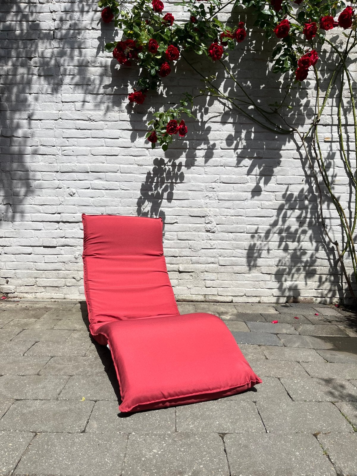 Ligstoel voor in de tuin - wijnrood, Tuin en Terras, Ophalen, Zo goed als nieuw, Kunststof