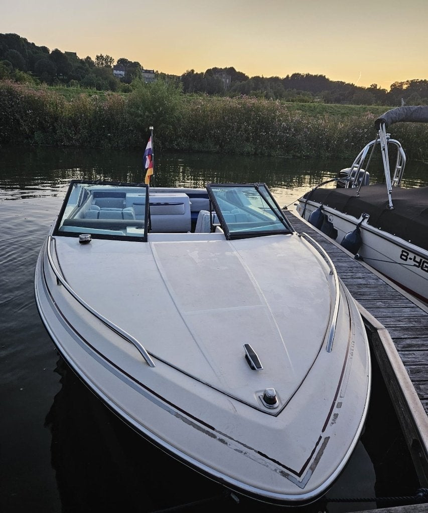 Speedboot Regal 185 Medallion met boot trailer, Ophalen, Regal, Gebruikt, Binnenboordmotor