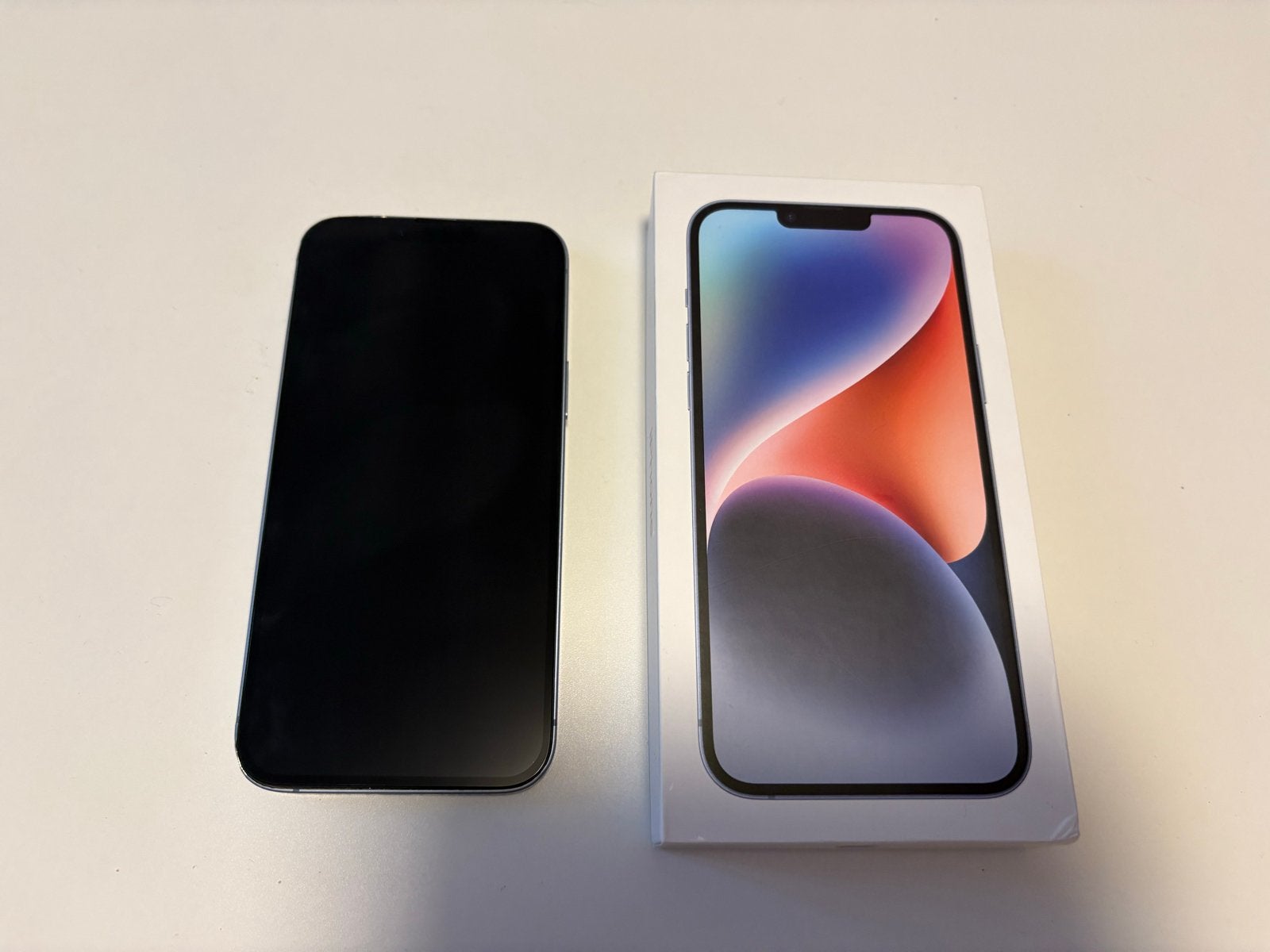 iPhone 14 Plus - Zo goed als nieuw, inclusief hoesjes, Telecommunicatie, Mobiele telefoons | Apple iPhone, Ophalen of Verzenden