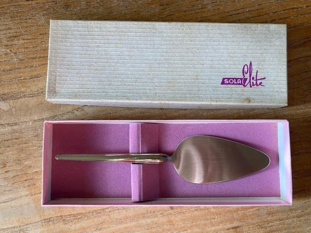 Vintage Sola Elite Desiree taartschep - nieuw in doosje, Antiek en Kunst, Antiek | Bestek, Ophalen of Verzenden
