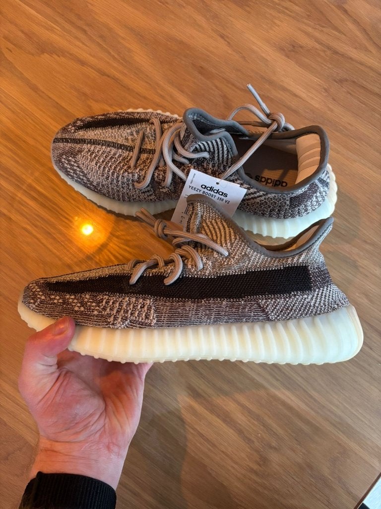 Adidas Yeezy Boost 350 V2 Zyon, Zwart, Nieuw, Ophalen of Verzenden, Sneakers of Gympen
