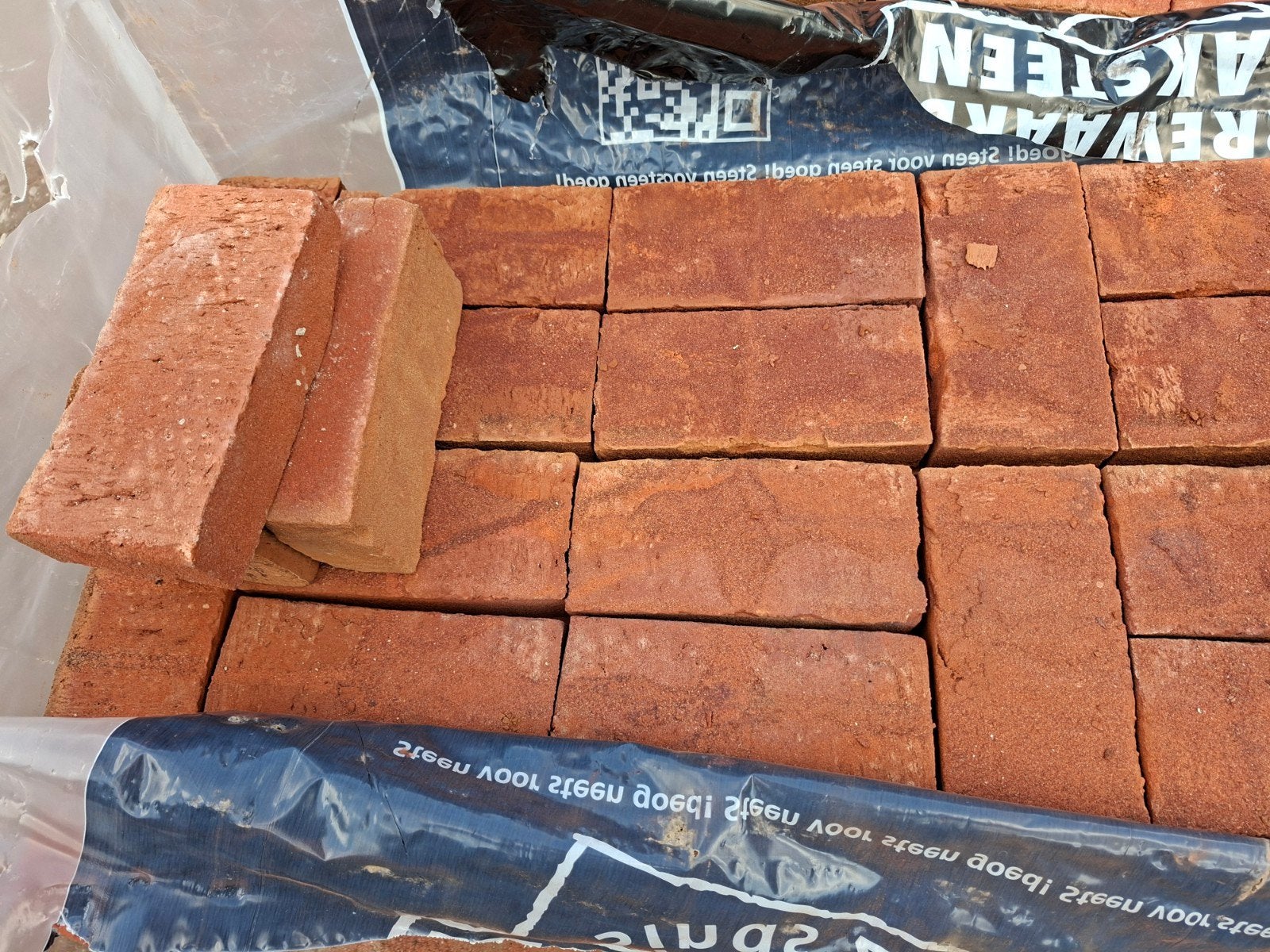 Handvorm bakstenen rood / zwart zie fotos nieuw, Ophalen of Verzenden, Nieuw, Overige materialen
