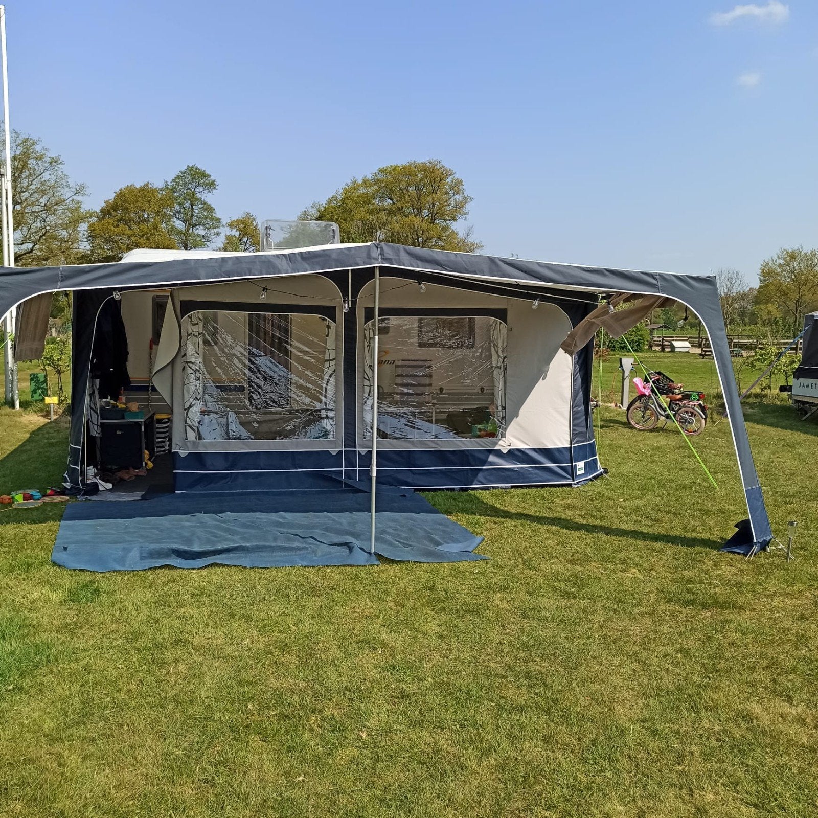 Bürstner Ventana 465 TS met voortent en luifel, Caravans en Kamperen, Caravans, Vast bed, 750 - 1000 kg, Particulier, Bürstner
