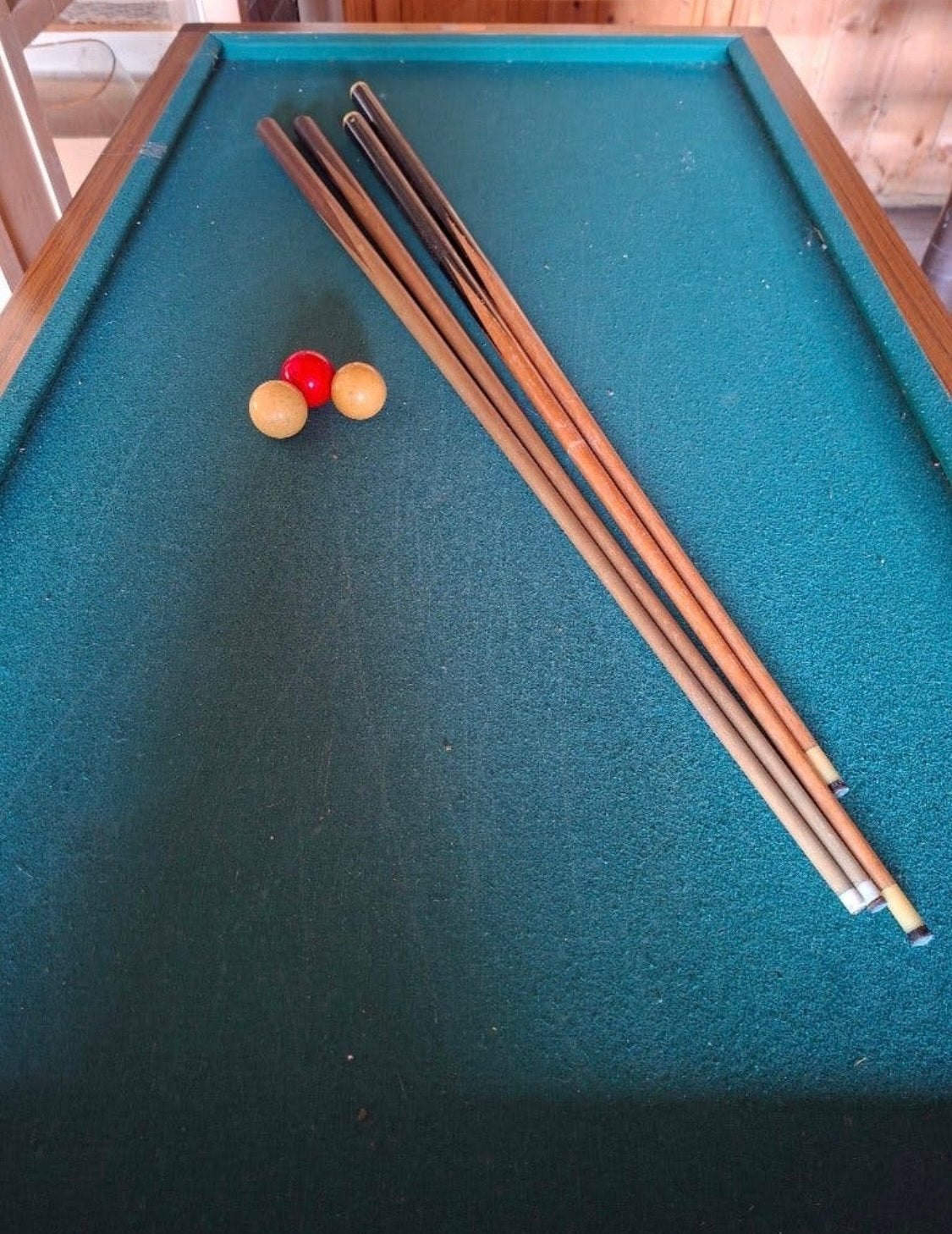 Biljarttafel met keuen en ballen, Sport en Fitness, Ophalen of Verzenden, Gebruikt, Biljarttafel