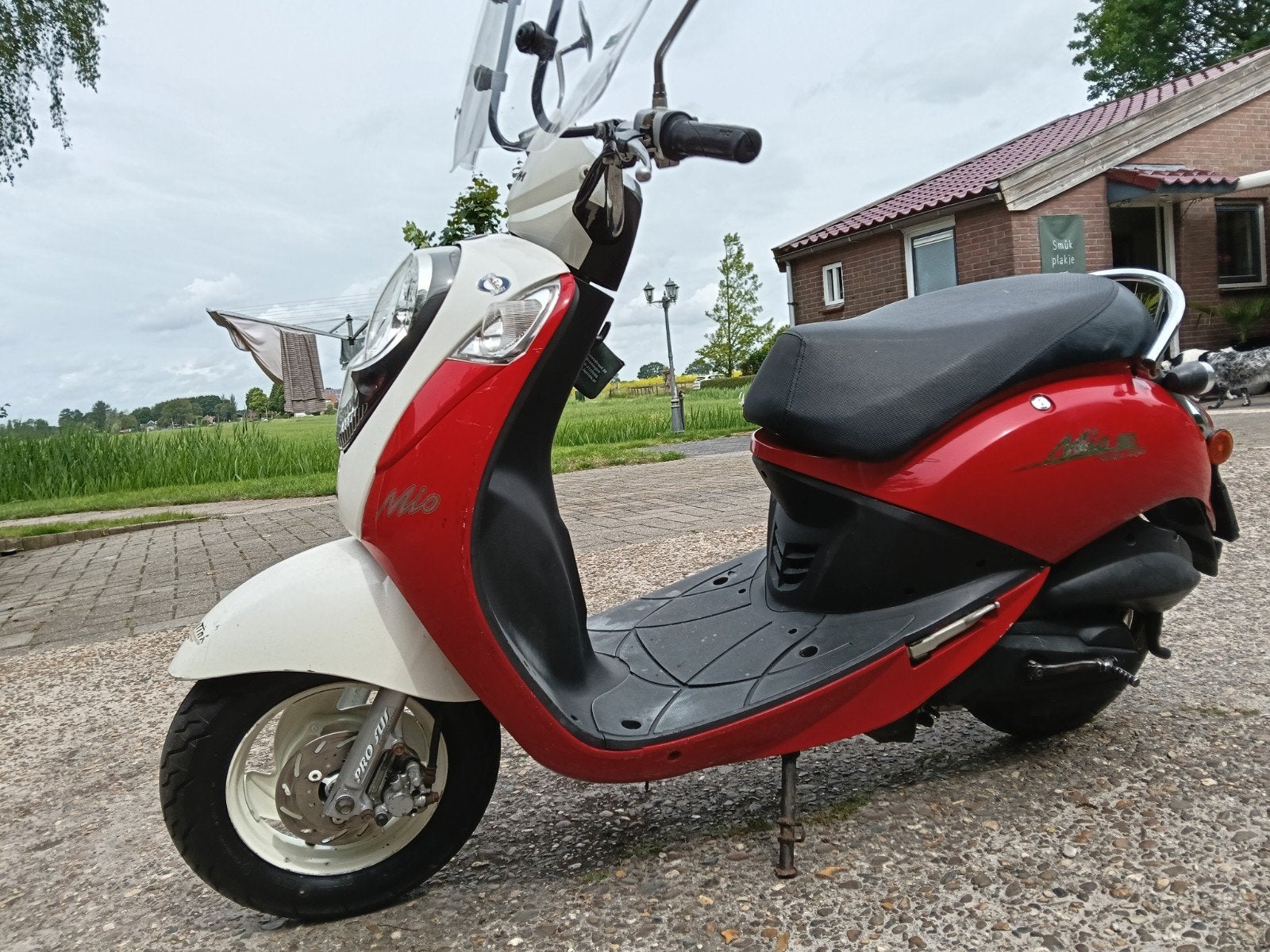 Sym mio scooter, Zo goed als nieuw, Benzine, 50 cc, Maximaal 25 km/u