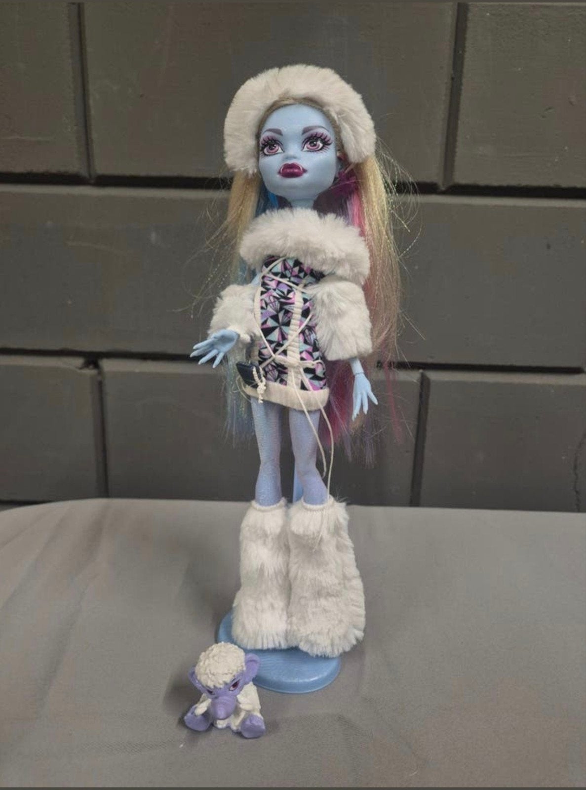 Monster High Abbey Bominable pop met huisdier, Ophalen of Verzenden, Gebruikt, Overige typen