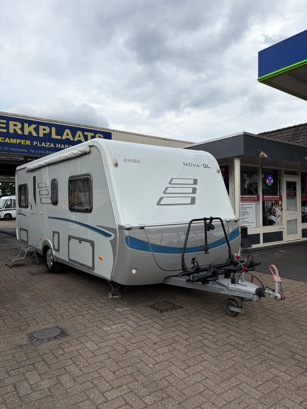 HYMER ERIBA NOVA 540 GL mover/zakluifel/fietsenrek, 2 aparte bedden, Rondzit, Bedrijf, 5 tot 6 meter