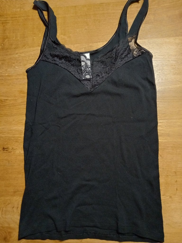 Zwart hemdje met kant maat M, Kleding | Dames, Maat 38/40 (M), Zwart, Nieuw, Ophalen of Verzenden