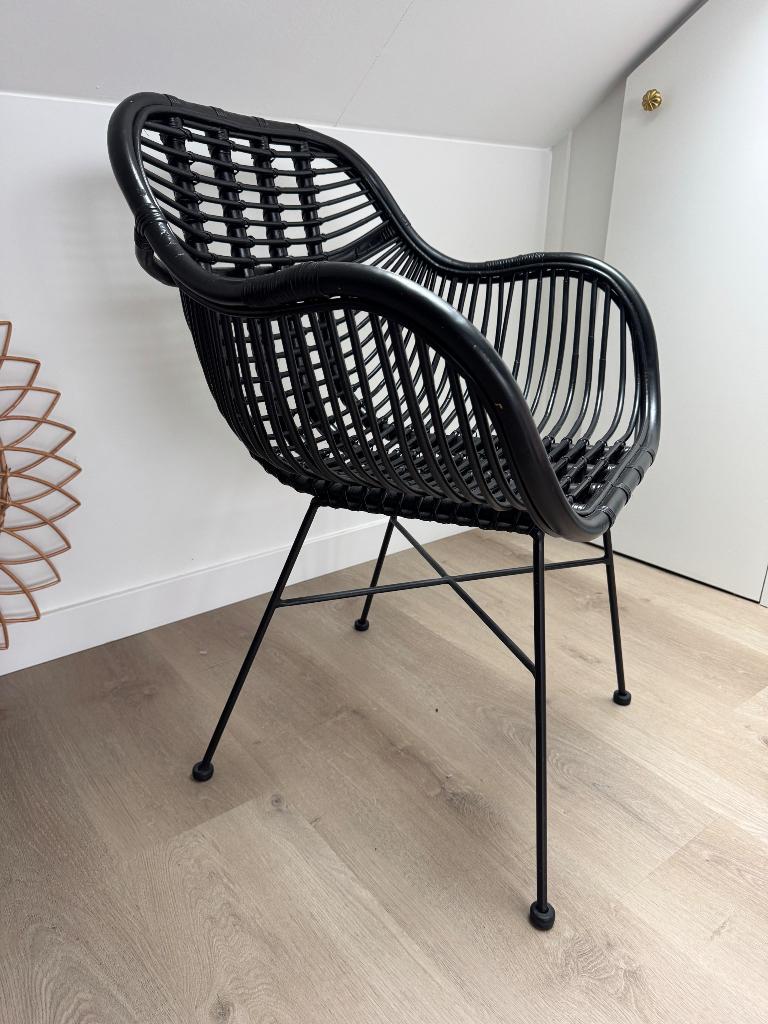 2 Eetkamer stoelen , zwart rotan metaal, Ophalen, Gebruikt, Twee, Zwart