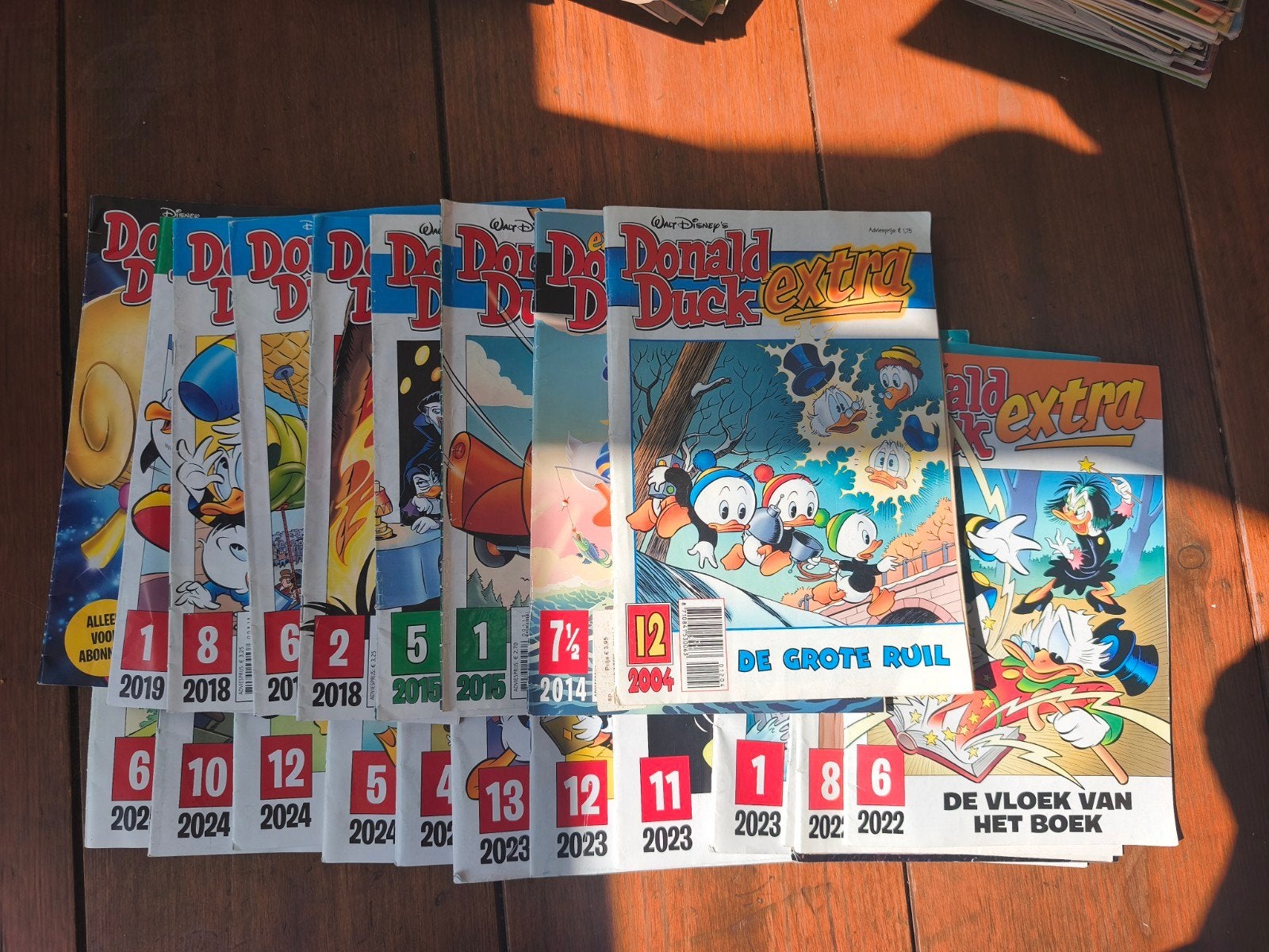 Donald Duck Extra  - Diverse jaren, Meerdere stripboeken, Ophalen of Verzenden, Gelezen